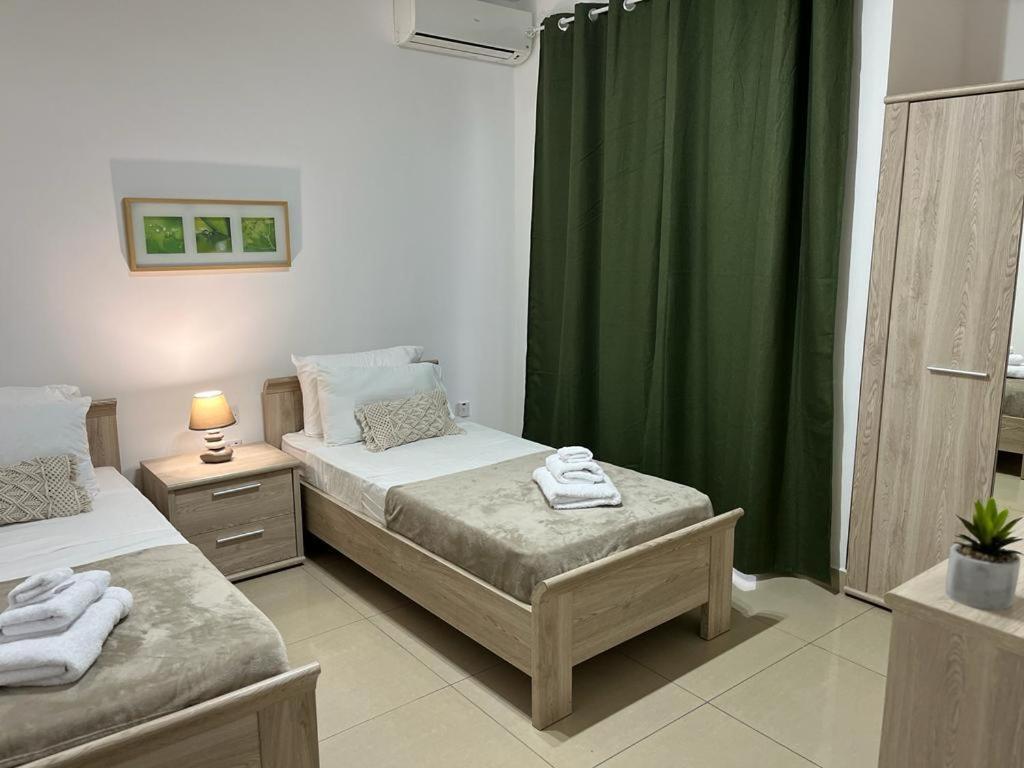 Ferienwohnung Crimson Court Is-Swieqi Exterior foto